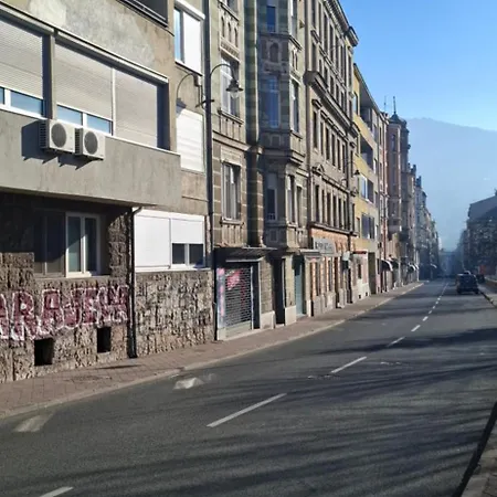 Modern Apt In Center Of Sarajevo With Free Parking