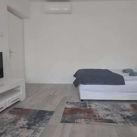Modern Apt In Center Of Sarajevo With Free Parking *