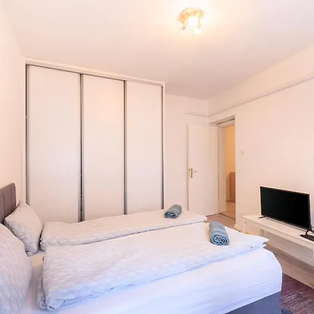 Modern Apt In Center Of Sarajevo With Free Parking Διαμέρισμα *